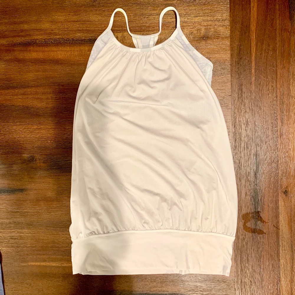Lululemon size 4 No Limit Tank